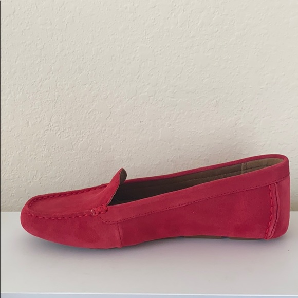 Ugg W Flores Loafer (run small) - Picture 2 of 10